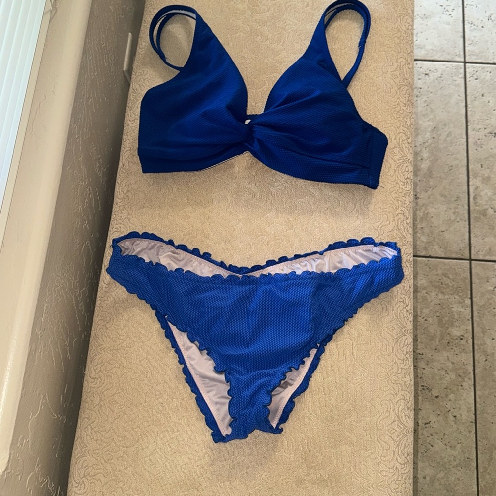 Beautiful bikini really cute bottoms